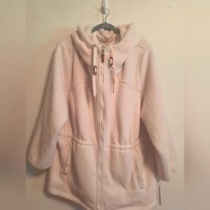 UGG KOOLABURRA Coat, so soft, size 2X, Birch color, NWT.